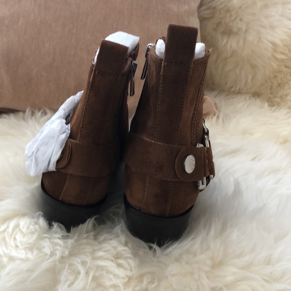 DKNY genuine oiled suede Mina- Western Bootie. -latte size 7. New - Picture 7 of 9